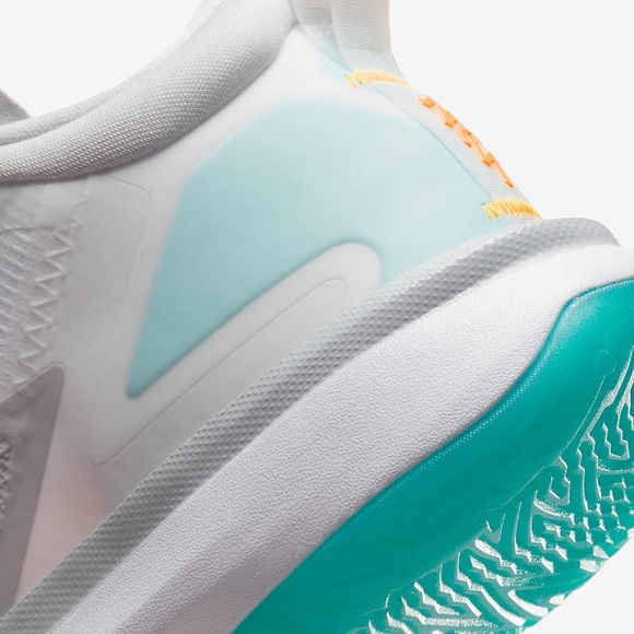 NEW IN BOX Jordan Zion 1 Multiple Sizes - Picture 7 of 8